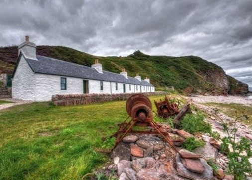 Leg.slide-Shore.Cottages-ext-450x321