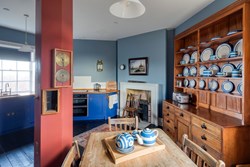 Semaphore Tower int kitchen dining1200x800