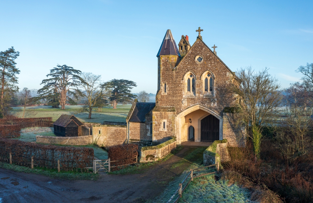 Oxenford Gatehouse 1000x650.jpg