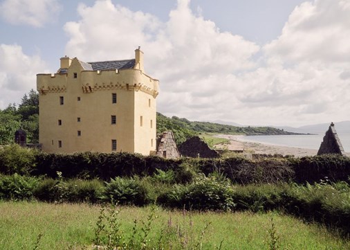 Saddell Castle 900x642