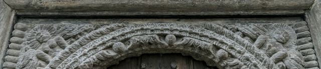 readershouse-exterior-door-1600x345