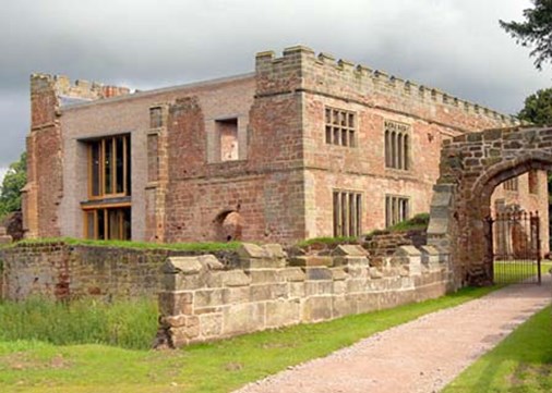 astleycastle-exterior-main-450x321