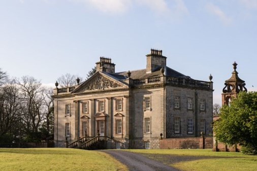 Auchinleck Exterior 600x400