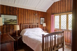Castle Bungalow int double 1200x800