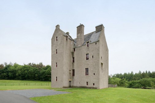 castleofpark-exterior-2018-600x400