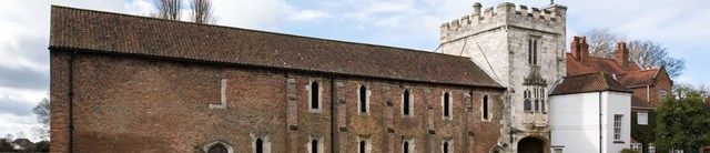 Cawood Castle hero 3200x690