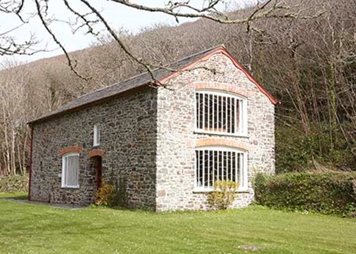 Carpentershouse-Exterior-main-450x321