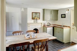 1millhouse-interior-kitchen-600x400