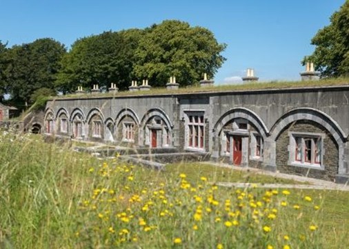 crownhill-fort-exterior-listdisplay-450x321