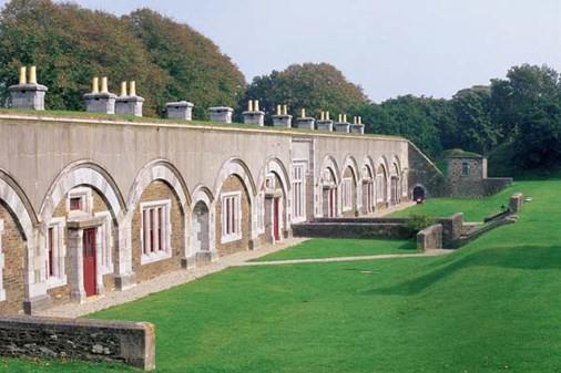 crownhillfort-exterior-main-600x400