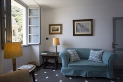 Casa de Mar int sitting with window 1200x800