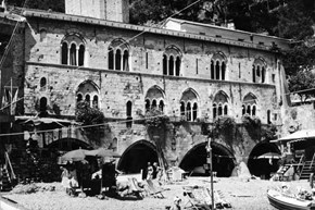 Casademar-history-FAIarchive-600x400