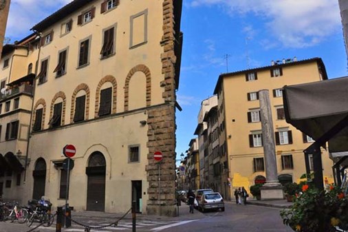 Casaguidi-exterior-main-600x400