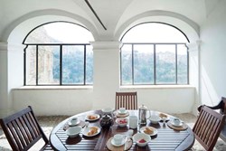 Santantonio-interior-breakfast-600x400