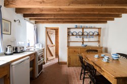 Castle-keep-interior-kitchen-600x400