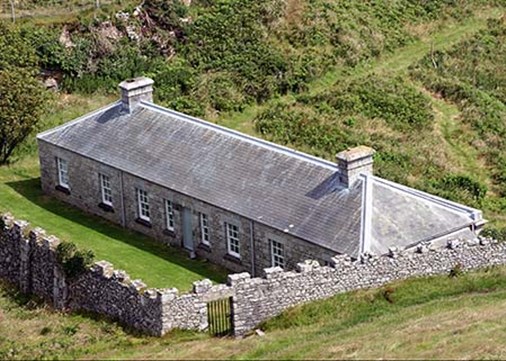 Governmenthouse-exterior-main-450x321