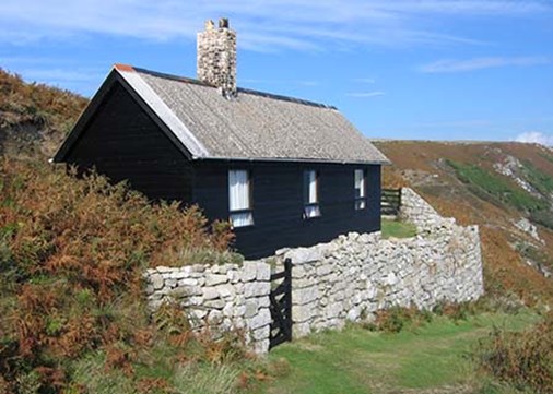 Lundy-hamners-exterior-main-450x321