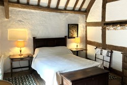 Margells double bedroom 1200x800