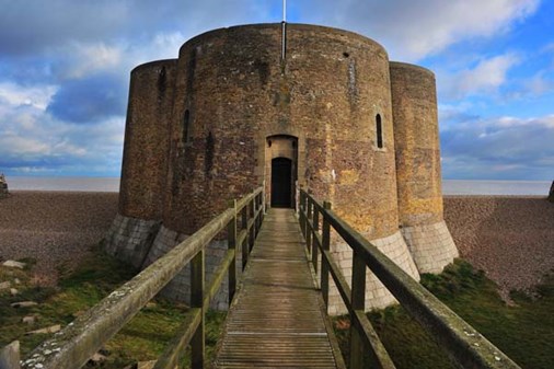 Martellotower-exterior-front-600x400