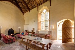 TheOldHal-interior-hall-600x400