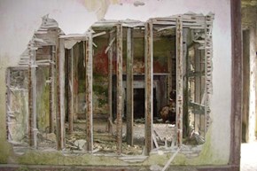 shorecottages-restoration-damagedwall-600x400