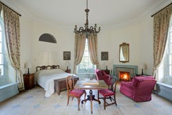 Queen Anne's Summerhouse int whole room with fire1200x800