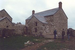 thefarmhouse-restoration-during-600x400
