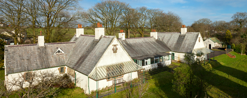 winsfordcottagehospital-exterior-1000x400