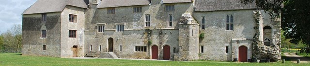 WoodsfordCastle-Exterior-sideview-1600x345