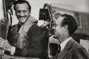 Ibsley David Niven and Leslie Howard 600x400