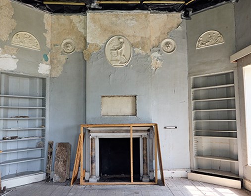 SouthTower interior fireplace 450x351